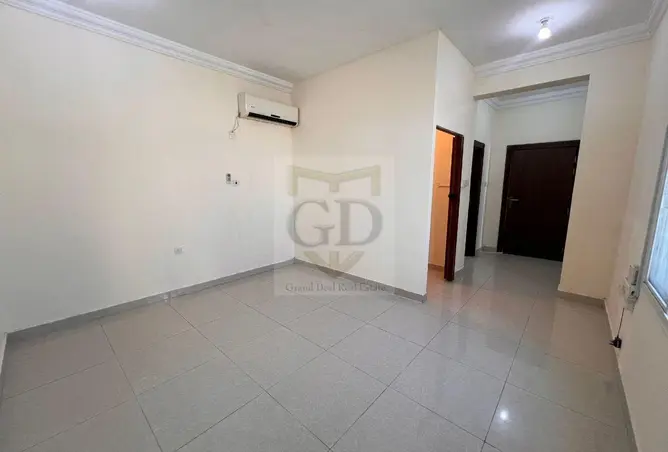 63133129 - Property Image 2