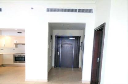 Apartment - 1 Bedroom - 2 Bathrooms for rent in Qanat Quartier - The Pearl Island - Doha