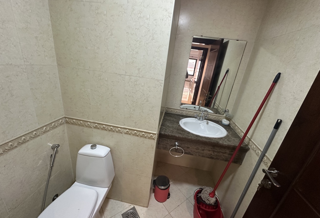 1+Office Well Maintained Pool View thumbnail 9