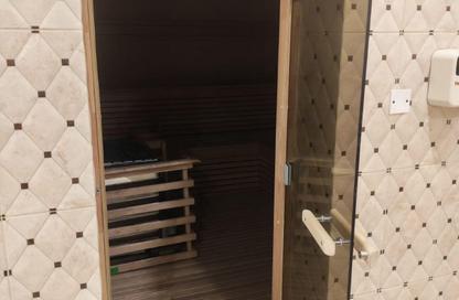Shop - Studio - 7+ Bathrooms for rent in Al Jazeera Street - Fereej Bin Mahmoud North - Fereej Bin Mahmoud - Doha