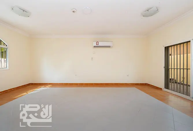 63529921 - Property Image 2