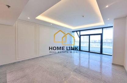 Apartment - 2 Bedrooms - 2 Bathrooms for sale in Marina Tower 07 - Marina District - Lusail