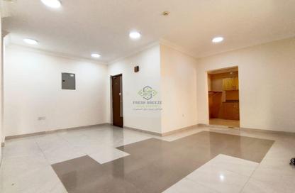 Apartment - 1 - 1 for rent in Umm Ghwailina Comm - Umm Ghuwalina - Umm Ghuwailina - Doha