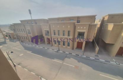 Compound - 6 - 6 for rent in Souk Al gharaffa - Al Gharrafa - Doha