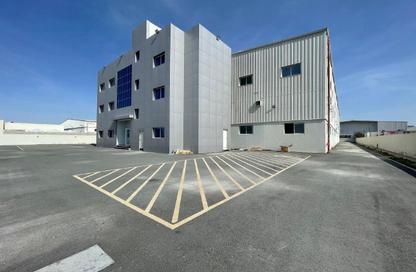 Warehouse - Studio - 7+ Bathrooms for rent in Industrial Area - Industrial Area - Doha