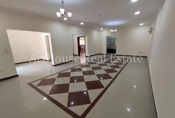 54149542 - Property Image 2