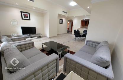 Apartment - 1 Bedroom - 2 Bathrooms for sale in East Porto Drive - Porto Arabia - The Pearl Island - Doha Apartment - 1 Bedroom - 2 Bathrooms for sale in East Porto Drive - Porto Arabia - The Pearl Island - Doha