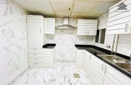 Apartment - 3 Bedrooms - 2 Bathrooms for rent in Al Sadd Road - Al Sadd - Doha