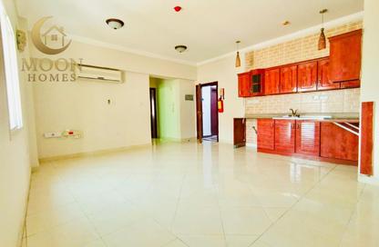 Apartment - 1 Bedroom - 1 Bathroom for rent in Umm Ghwailina Comm - Umm Ghuwalina - Umm Ghuwailina - Doha Apartment - 1 Bedroom - 1 Bathroom for rent in Umm Ghwailina Comm - Umm Ghuwalina - Umm Ghuwailina - Doha