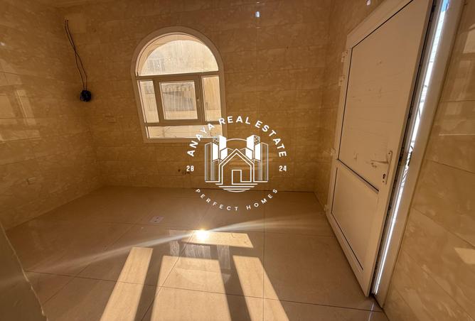 51721821 - Property Image 2