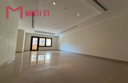 Apartment - 1 Bedroom - 2 Bathrooms for rent in East Porto Drive - Porto Arabia - The Pearl Island - Doha
