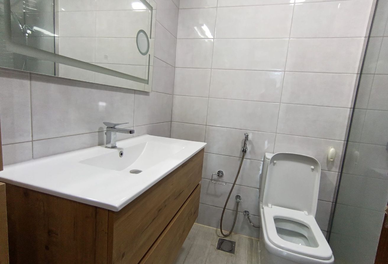 Fully Furnished 2 BHK|Including Bills|With Balcony thumbnail 12