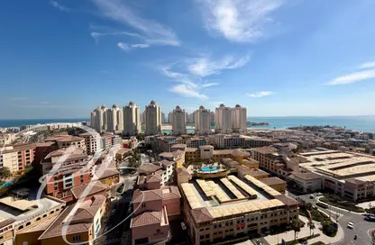 Apartment - 2 Bedrooms - 2 Bathrooms for rent in Tower 21 - Porto Arabia - The Pearl Island - Doha