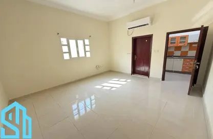 Apartment - 1 Bathroom for rent in Souk Al gharaffa - Al Gharrafa - Doha