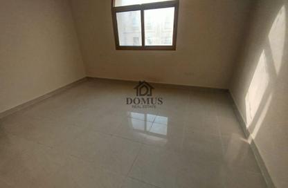 Apartment - 3 Bedrooms - 3 Bathrooms for rent in Al Zubair Bakkar Street - Al Sadd - Doha