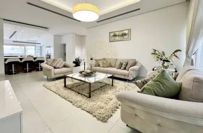 مجمع سكني - 5 غرف نوم - 7 حمامات للايجار في شارع الوعب - الوعب - الدوحة