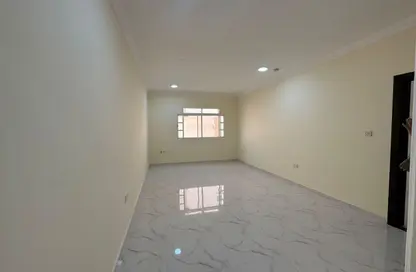 شقة - 1 حمام للايجار في الغرافة - الغرافة - الدوحة