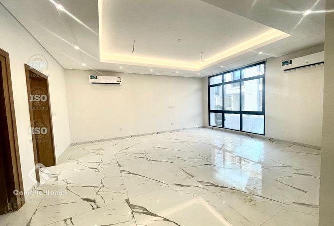 54151720 - Property Image 2