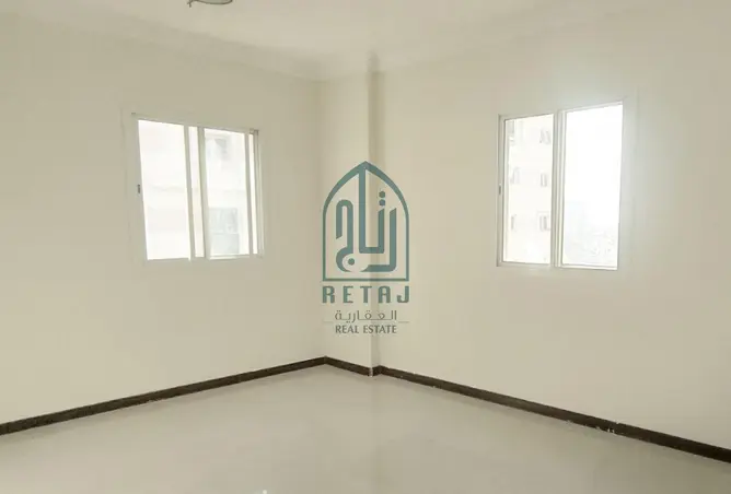 979625 - Property Image 3