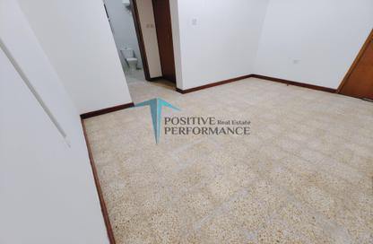 Apartment - 1 Bedroom - 1 Bathroom for rent in Al Sadd Road - Al Sadd - Doha Apartment - 1 Bedroom - 1 Bathroom for rent in Al Sadd Road - Al Sadd - Doha