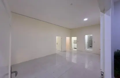Apartment - 2 Bedrooms - 1 Bathroom for rent in Al Gharrafa - Al Gharrafa - Doha