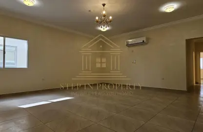 Apartment - 2 Bedrooms - 3 Bathrooms for rent in Madinat Khalifa Building 58 - Madinat Khalifa South - Madinat Khalifa - Doha Apartment - 2 Bedrooms - 3 Bathrooms for rent in Madinat Khalifa Building 58 - Madinat Khalifa South - Madinat Khalifa - Doha