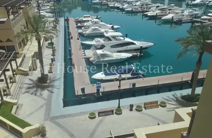 Townhouse - 2 Bedrooms - 3 Bathrooms for rent in Porto Arabia - The Pearl Island - Doha
