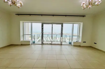 Apartment - 3 Bedrooms - 3 Bathrooms for rent in Lusail Marina Heights - Marina District - Lusail