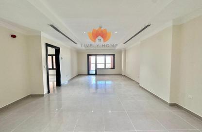 Apartment - 1 Bedroom - 2 Bathrooms for rent in East Porto Drive - Porto Arabia - The Pearl Island - Doha