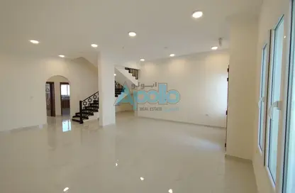 فيلا - 7 غرف نوم - 8 حمامات للايجار في شارع المرخية - المرخية - الدوحة