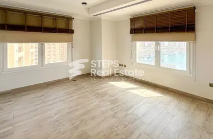 Apartment - 2 Bedrooms - 3 Bathrooms for rent in East Porto Drive - Porto Arabia - The Pearl Island - Doha
