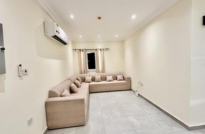 Apartment - 2 Bedrooms - 2 Bathrooms for rent in Al Jazeera Street - Fereej Bin Mahmoud North - Fereej Bin Mahmoud - Doha