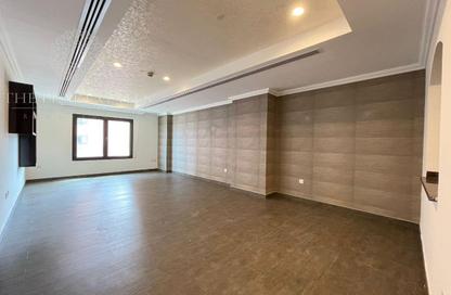 Apartment - 1 Bedroom - 2 Bathrooms for rent in East Porto Drive - Porto Arabia - The Pearl Island - Doha