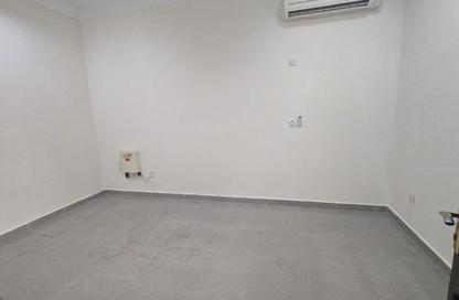 Apartment - 3 Bedrooms - 2 Bathrooms for rent in Old Airport Road - Old Airport Road - Doha Apartment - 3 Bedrooms - 2 Bathrooms for rent in Old Airport Road - Old Airport Road - Doha