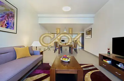 شقة - غرفة نوم - 2 حمامات للايجار في برج وست باي - الخليج الجنوبي - الخليج الغربي - الدوحة