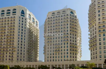 Apartment - 1 Bedroom - 2 Bathrooms for rent in Floresta Gardens - Floresta Gardens - The Pearl Island - Doha