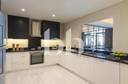 Villa - 5 Bedrooms - 6 Bathrooms for rent in Abraj Bay - Abraj Quartiers - The Pearl Island - Doha