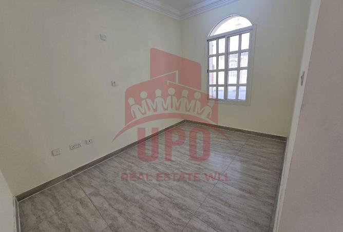 981064 - Property Image 2