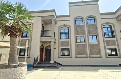 Compound - 4 Bedrooms - 4 Bathrooms for rent in Al Maamoura - Al Maamoura - Doha