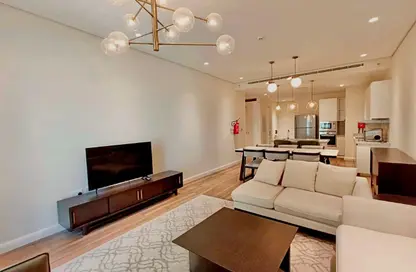 Apartment - 2 Bedrooms - 2 Bathrooms for rent in Floresta Gardens - Floresta Gardens - The Pearl Island - Doha