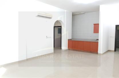 Apartment - 1 Bedroom - 1 Bathroom for rent in Salaja Street - Doha Al Jadeed - Doha