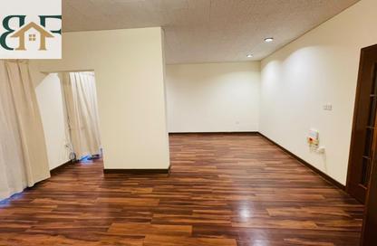 Apartment - 2 Bedrooms - 2 Bathrooms for rent in Al Mansoura - Al Mansoura - Doha