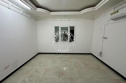 Villa - Studio - 1 Bathroom for rent in Ain Khaled Villas - Ain Khaled - Doha