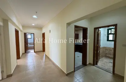 Apartment - 2 Bedrooms - 2 Bathrooms for rent in Ramada Commercial Building - Al Rawabi Street - Al Muntazah - Doha