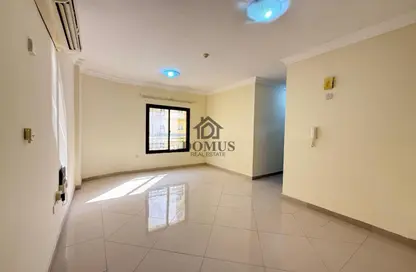 Apartment - 3 Bedrooms - 2 Bathrooms for rent in Anas Street - Fereej Bin Mahmoud North - Fereej Bin Mahmoud - Doha