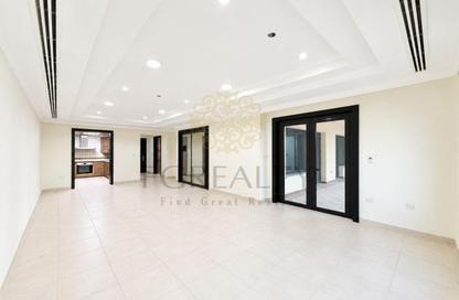Apartment - 2 Bedrooms - 3 Bathrooms for rent in West Porto Drive - Porto Arabia - The Pearl Island - Doha