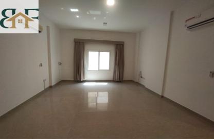 Apartment - 1 Bedroom - 2 Bathrooms for rent in Doha Al Jadeed - Doha