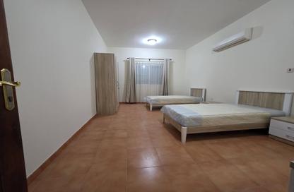 Apartment - 3 Bedrooms - 3 Bathrooms for rent in Al Aqaria Tower - Old Salata - Salata - Doha