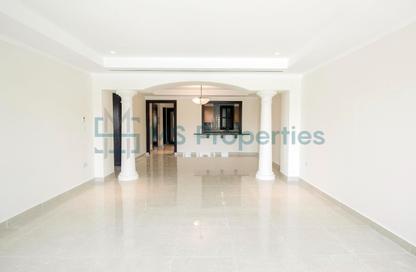 Townhouse - 2 Bedrooms - 3 Bathrooms for rent in West Porto Drive - Porto Arabia - The Pearl Island - Doha Townhouse - 2 Bedrooms - 3 Bathrooms for rent in West Porto Drive - Porto Arabia - The Pearl Island - Doha