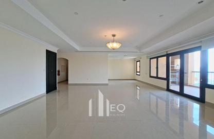 Apartment - 2 Bedrooms - 3 Bathrooms for rent in East Porto Drive - Porto Arabia - The Pearl Island - Doha